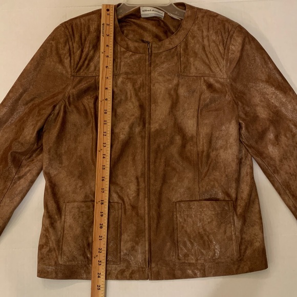 Alfred Dunner Leather-look Collarless women’s size 12 Petite Jacket with Pockets - Picture 7 of 10
